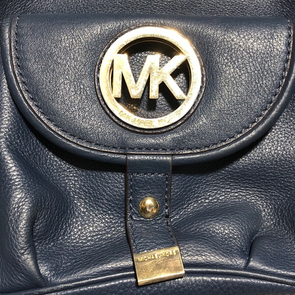 Michael Kors Fulton Navy Leather Hobo - Picture 4 of 16